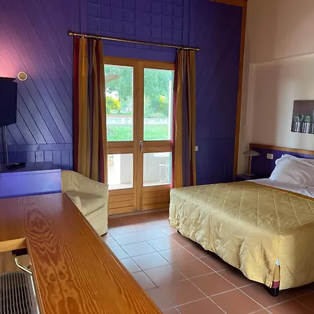 Apulia Victor Country Resort 4*