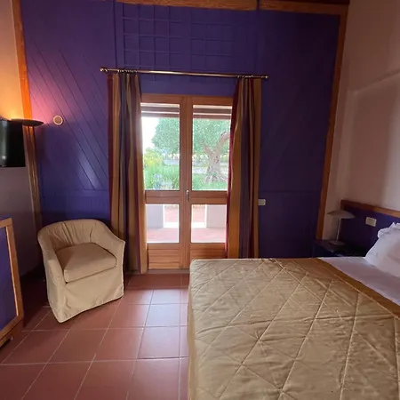 Apulia Victor Country 4* Alberobello