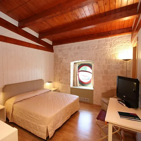 Apulia Victor Country 4*